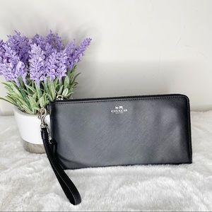 Coach Black Leather Zip Wristlet